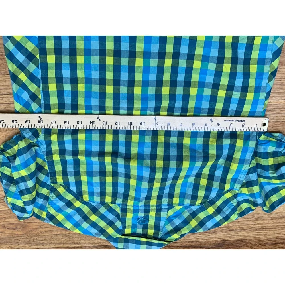 Mountain Hardwear Men's M Plaid Short Sleeve Button Down Shirt Blue Green